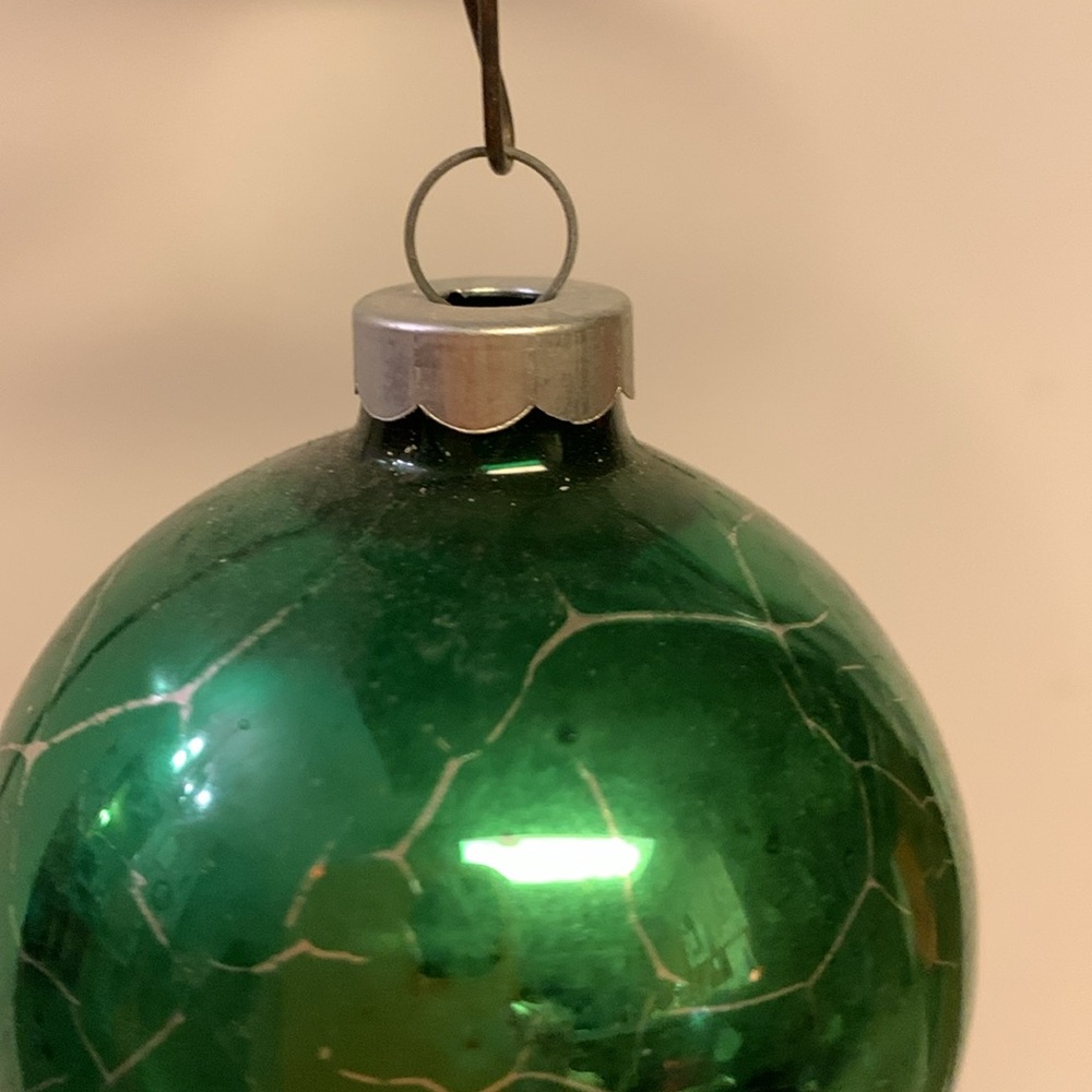 Vintage Christmas Ornament - Glass - Picture 2 of 6